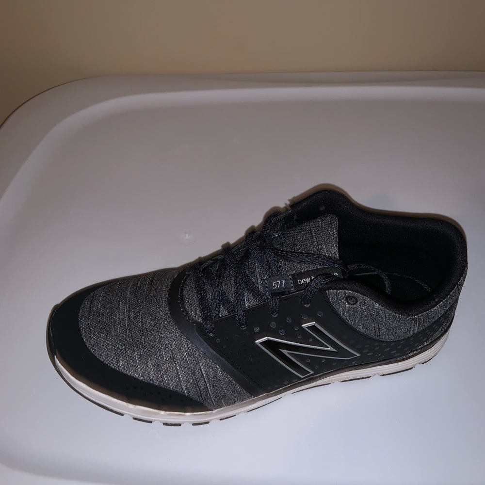 Womens new balance athletic shoe size 10